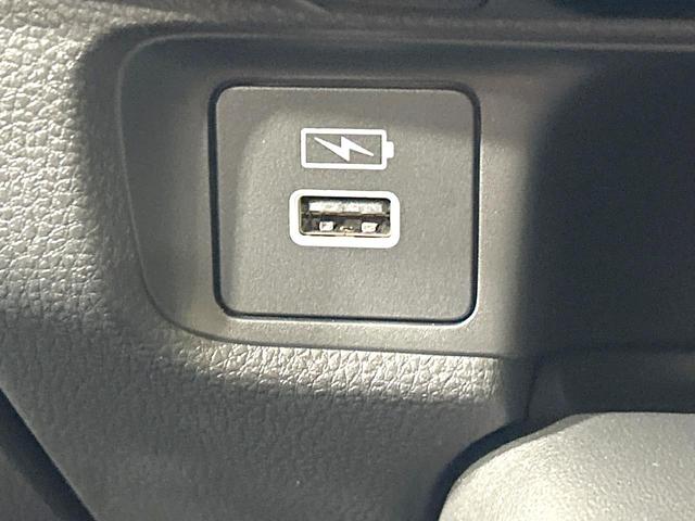 ヴェゼル e:HEV Z 4WD 禁煙車 メーカー9型ナビ バックカメラ 寒冷地仕様 衝突軽減装置 アダプティブクルーズ 電動リアゲート ハーフレザーシート ドラレコ コーナーセンサー スマートキー LEDヘッド ETC2.0(26枚目)