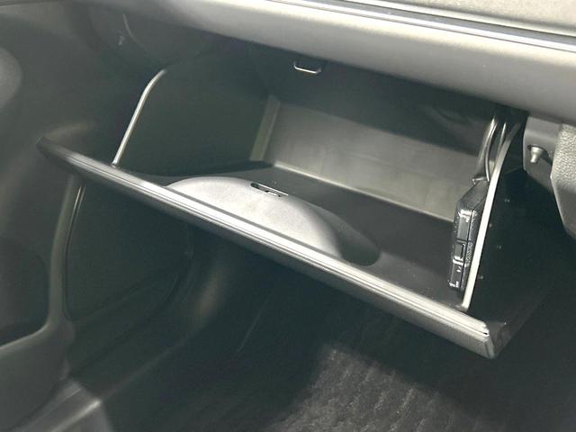 ヴェゼル e:HEV Z 4WD 禁煙車 メーカー9型ナビ バックカメラ 寒冷地仕様 衝突軽減装置 アダプティブクルーズ 電動リアゲート ハーフレザーシート ドラレコ コーナーセンサー スマートキー LEDヘッド ETC2.0(34枚目)