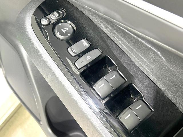 ヴェゼル e:HEV Z 4WD 禁煙車 メーカー9型ナビ バックカメラ 寒冷地仕様 衝突軽減装置 アダプティブクルーズ 電動リアゲート ハーフレザーシート ドラレコ コーナーセンサー スマートキー LEDヘッド ETC2.0(44枚目)