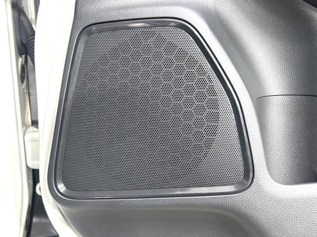 ヴェゼル e:HEV Z 4WD 禁煙車 メーカー9型ナビ バックカメラ 寒冷地仕様 衝突軽減装置 アダプティブクルーズ 電動リアゲート ハーフレザーシート ドラレコ コーナーセンサー スマートキー LEDヘッド ETC2.0(45枚目)