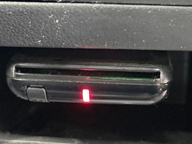 N-BOX モデューロX G・ターボパッケージ 両側電動ドア 9型ナビ バックカメラ 禁煙車 スマートキー HIDヘッド ETC クルコン オートライト オートエアコン 純正15インチアルミ Bluetooth CD DVD再生 フルセグ(6枚目)