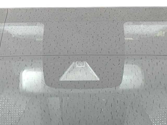 プリウス S 後期型 禁煙車 純正8型ナビ 全周囲カメラ 衝突軽減装置 レーダークルーズ AC100V ドラレコ コーナーセンサー スマートキー LEDヘッド ETC オートハイビーム オートライト オートエアコン(5枚目)