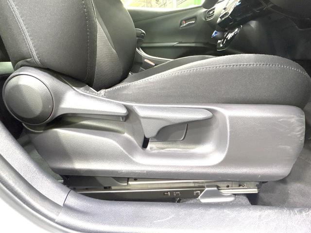 プリウス S 後期型 禁煙車 純正8型ナビ 全周囲カメラ 衝突軽減装置 レーダークルーズ AC100V ドラレコ コーナーセンサー スマートキー LEDヘッド ETC オートハイビーム オートライト オートエアコン(42枚目)