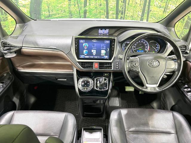 エスクァイア ハイブリッドGi 禁煙車 TRDエアロ フリップダウン BIG-X10インチナビ 両側電動スライドドア バックカメラ クルコン ウッドコンビステアリング リアオートエアコン ETC ドラレコ スマートキー オートライト(2枚目)