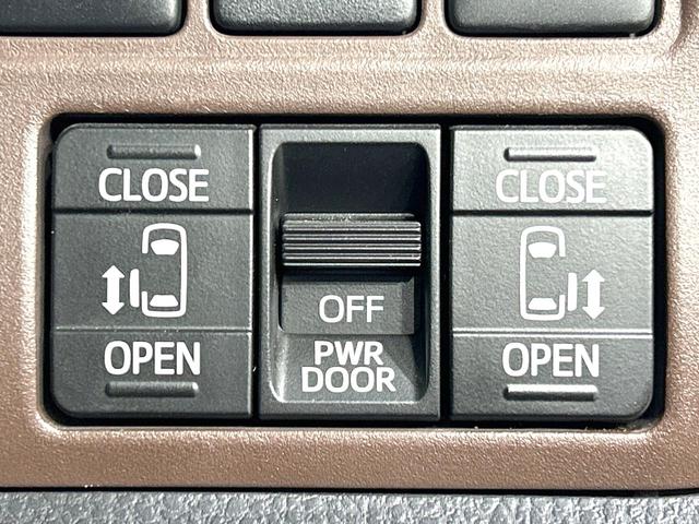 エスクァイア ハイブリッドGi 禁煙車 TRDエアロ フリップダウン BIG-X10インチナビ 両側電動スライドドア バックカメラ クルコン ウッドコンビステアリング リアオートエアコン ETC ドラレコ スマートキー オートライト(6枚目)