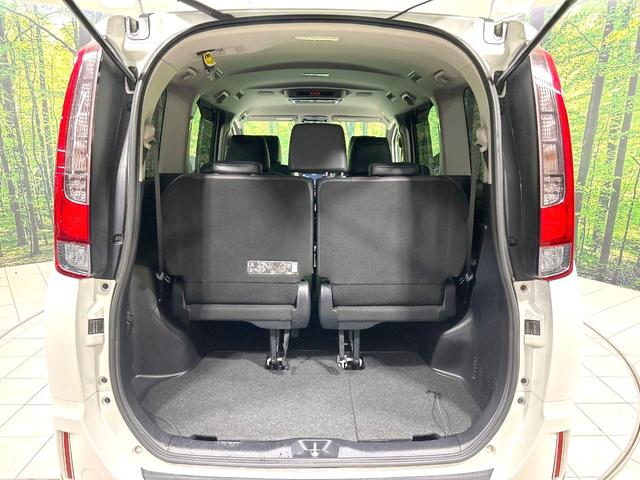 エスクァイア ハイブリッドGi 禁煙車 TRDエアロ フリップダウン BIG-X10インチナビ 両側電動スライドドア バックカメラ クルコン ウッドコンビステアリング リアオートエアコン ETC ドラレコ スマートキー オートライト(11枚目)