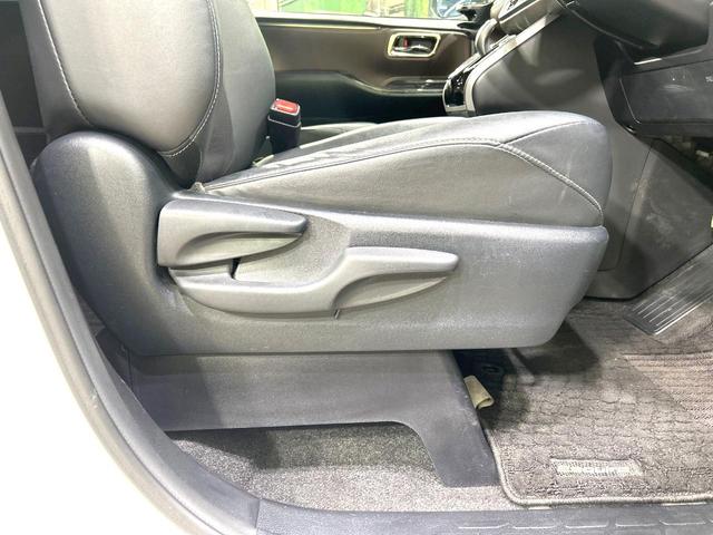 エスクァイア ハイブリッドGi 禁煙車 TRDエアロ フリップダウン BIG-X10インチナビ 両側電動スライドドア バックカメラ クルコン ウッドコンビステアリング リアオートエアコン ETC ドラレコ スマートキー オートライト(59枚目)