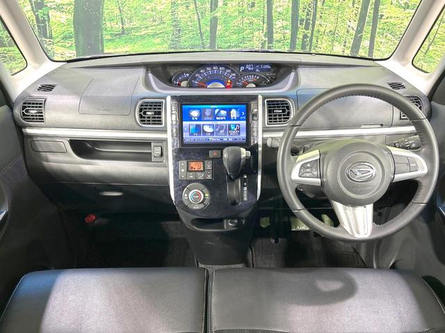 タント カスタムＲＳ　トップエディションＳＡＩＩＩ　後期型　禁煙車　ターボ　両側電動ドア　純正８型ナビ　バックカメラ　衝突軽減装置　ハーフレザー　シートヒーター　コーナーセンサー　スマートキー　ＬＥＤヘッド　ＥＴＣ　オートライト　革巻きハンドル（2枚目）