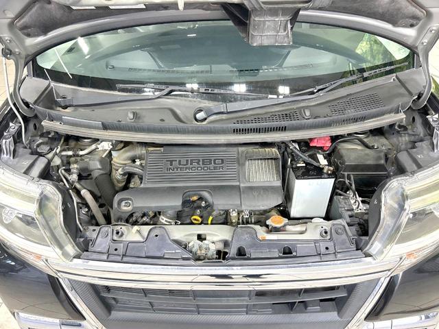 タント カスタムＲＳ　トップエディションＳＡＩＩＩ　後期型　禁煙車　ターボ　両側電動ドア　純正８型ナビ　バックカメラ　衝突軽減装置　ハーフレザー　シートヒーター　コーナーセンサー　スマートキー　ＬＥＤヘッド　ＥＴＣ　オートライト　革巻きハンドル（18枚目）