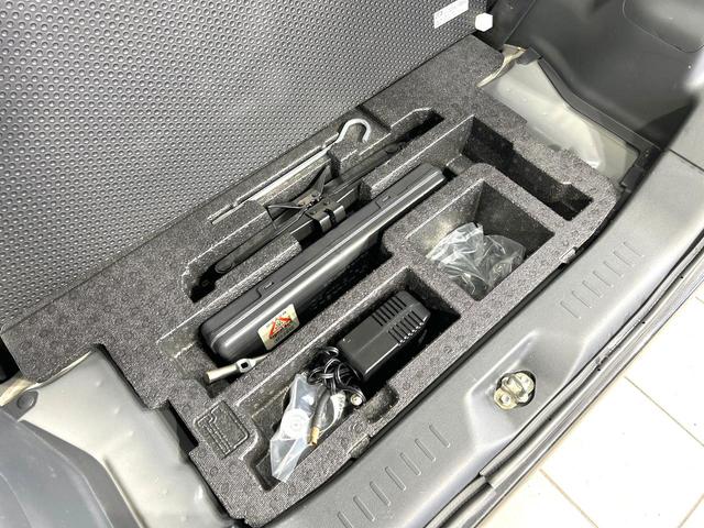 タント カスタムＲＳ　トップエディションＳＡＩＩＩ　後期型　禁煙車　ターボ　両側電動ドア　純正８型ナビ　バックカメラ　衝突軽減装置　ハーフレザー　シートヒーター　コーナーセンサー　スマートキー　ＬＥＤヘッド　ＥＴＣ　オートライト　革巻きハンドル（51枚目）