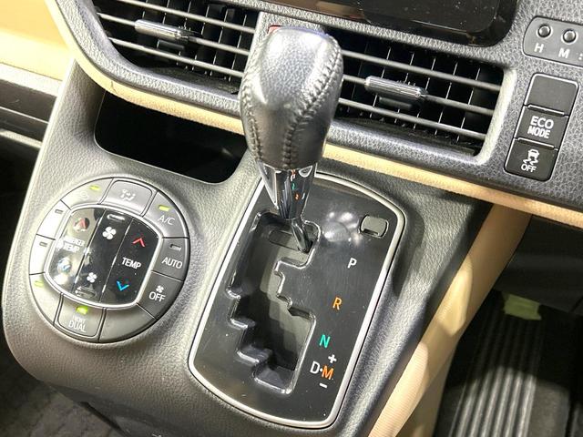 ノア G 禁煙車 純正ナビ バックカメラ 両側電動ドア スマートキー LEDヘッド ETC クルコン オートハイビーム オートライト デュアルエアコン 純正15インチアルミ Bluetooth 革巻きハンドル(31枚目)