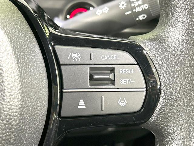 N-BOXカスタム ベースグレード 届出済未使用車 両側電動スライドドア 衝突軽減装置 アダプティブクルーズ シートヒーター スマートキー 純正14インチAW オートライト オートエアコン オートマチックハイビーム 盗難防止装置(5枚目)