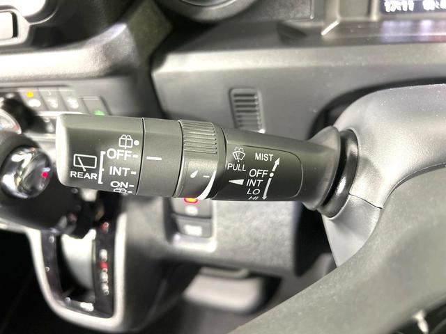 N-BOXカスタム ベースグレード 届出済未使用車 両側電動スライドドア 衝突軽減装置 アダプティブクルーズ シートヒーター スマートキー 純正14インチAW オートライト オートエアコン オートマチックハイビーム 盗難防止装置(29枚目)