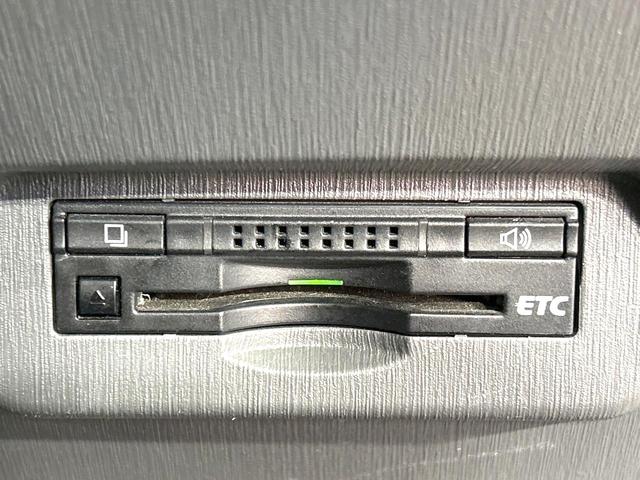 プリウスアルファ S チューン ブラック 禁煙車 純正ナビ バックカメラ 寒冷地仕様 スマートキー ETC オートライト オートエアコン 純正16インチアルミ Bluetooth CD DVD再生 地デジ フォグライト 電動格納ミラー(7枚目)