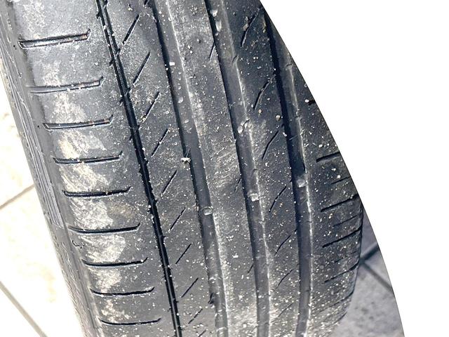 スイフトスポーツ ベースグレード 禁煙車 6MT車 純正8型ナビ 全周囲カメラ 衝突軽減装置 アダプティブクルーズ シートヒーター ドラレコ コーナーセンサー スマートキー LEDヘッド ETC オートライト 純正17インチAW(64枚目)