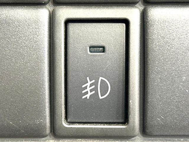 スペーシアカスタム TS 禁煙車 10型ナビ バックカメラ 両側電動ドア スマートキー HIDヘッド ビルトインETC オートライト オートエアコン Bluetooth DVD再生 HIDフォグ 革巻きハンドル 電動格納ミラー(41枚目)