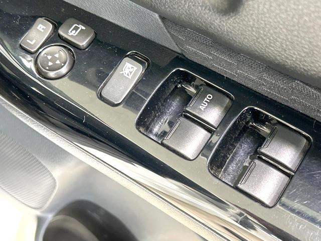 スペーシアカスタム TS 禁煙車 10型ナビ バックカメラ 両側電動ドア スマートキー HIDヘッド ビルトインETC オートライト オートエアコン Bluetooth DVD再生 HIDフォグ 革巻きハンドル 電動格納ミラー(44枚目)