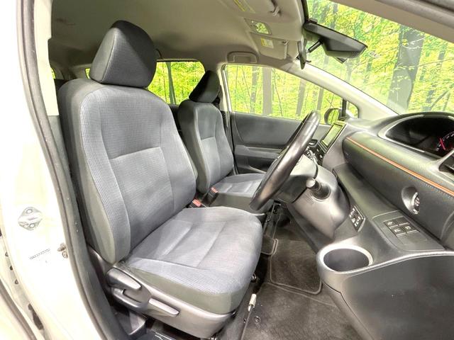 シエンタ G 禁煙車 純正ナビ 両側電動スライドドア 衝突軽減装置 バックカメラ ETC スマートキー ドラレコ LEDヘッド オートライト オートエアコン 15インチAW 革巻きステアリング 車線逸脱警報(8枚目)