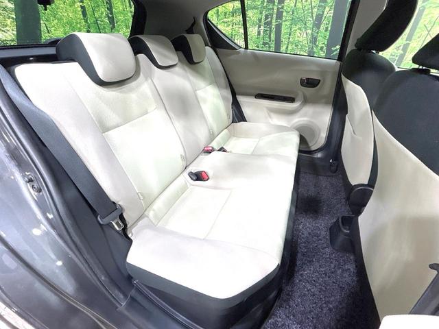 アクア S 純正SDナビ 禁煙車 スマートキー LEDヘッド オートライト オートエアコン Bluetooth CD再生 DVD再生 フルセグ 15インチアルミホイール フロントフォグライト 盗難防止システム(9枚目)