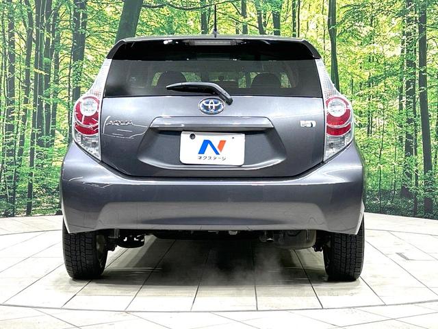 アクア S 純正SDナビ 禁煙車 スマートキー LEDヘッド オートライト オートエアコン Bluetooth CD再生 DVD再生 フルセグ 15インチアルミホイール フロントフォグライト 盗難防止システム(15枚目)