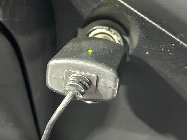 アクア S 純正SDナビ 禁煙車 スマートキー LEDヘッド オートライト オートエアコン Bluetooth CD再生 DVD再生 フルセグ 15インチアルミホイール フロントフォグライト 盗難防止システム(34枚目)