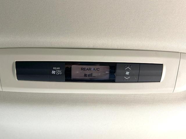 オデッセイ アブソルート メーカー純正ナビ バックカメラ 両側電動ドア 衝突軽減装置 ハーフレザーシート スマートキー LEDヘッド ETC クルコン オートライト オートエアコン 純正18インチアルミ Bluetooth(64枚目)