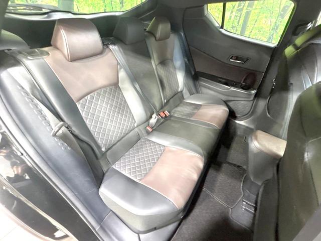 Ｃ－ＨＲ Ｇ　禁煙車　純正ナビ　衝突軽減装置　レーダークルーズ　バックカメラ　シートヒーター　スマートキー　ＥＴＣ　ドラレコ　ＬＥＤヘッド　ハーフレザー　オートライト　オートエアコン　オートマチックハイビーム（9枚目）