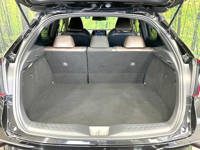 Ｃ－ＨＲ Ｇ　禁煙車　純正ナビ　衝突軽減装置　レーダークルーズ　バックカメラ　シートヒーター　スマートキー　ＥＴＣ　ドラレコ　ＬＥＤヘッド　ハーフレザー　オートライト　オートエアコン　オートマチックハイビーム（10枚目）