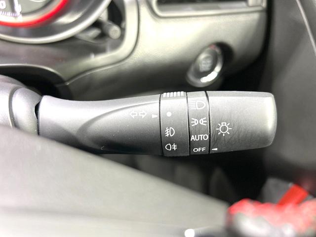 スイフトスポーツ ベースグレード MT車 ターボ フルエアロ 純正SDナビ 全周囲カメラ 衝突被害軽減システム シートヒーター スマートキー LEDヘッド ビルトインETC クルコン オートハイビーム 車線逸脱警報 オートライト(45枚目)
