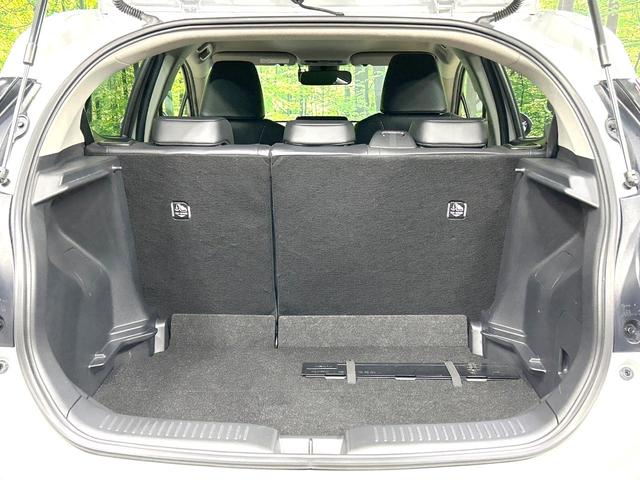 アクア Ｚ　モデリスタフルエアロ　純正９型ナビ　全周囲カメラ　衝突被害軽減システム　レーダークルーズ　禁煙車　ハーフレザーシート　パワーシート　ドラレコ　コーナーセンサー　スマートキー　ＬＥＤヘッド　ＥＴＣ（10枚目）