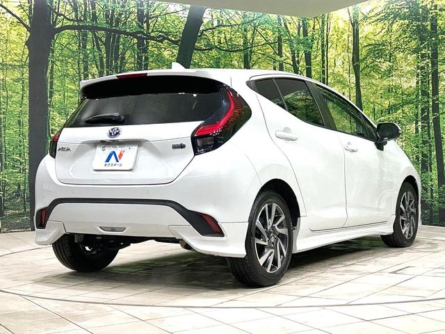 アクア Ｚ　モデリスタフルエアロ　純正９型ナビ　全周囲カメラ　衝突被害軽減システム　レーダークルーズ　禁煙車　ハーフレザーシート　パワーシート　ドラレコ　コーナーセンサー　スマートキー　ＬＥＤヘッド　ＥＴＣ（17枚目）