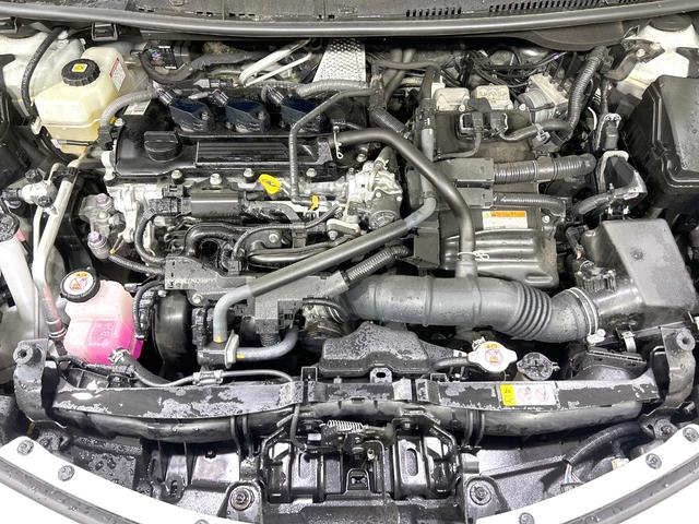 アクア Ｚ　モデリスタフルエアロ　純正９型ナビ　全周囲カメラ　衝突被害軽減システム　レーダークルーズ　禁煙車　ハーフレザーシート　パワーシート　ドラレコ　コーナーセンサー　スマートキー　ＬＥＤヘッド　ＥＴＣ（18枚目）