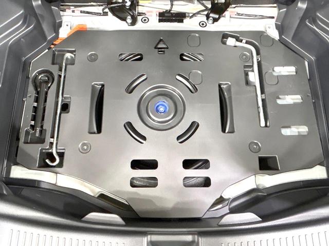 アクア Ｚ　モデリスタフルエアロ　純正９型ナビ　全周囲カメラ　衝突被害軽減システム　レーダークルーズ　禁煙車　ハーフレザーシート　パワーシート　ドラレコ　コーナーセンサー　スマートキー　ＬＥＤヘッド　ＥＴＣ（68枚目）