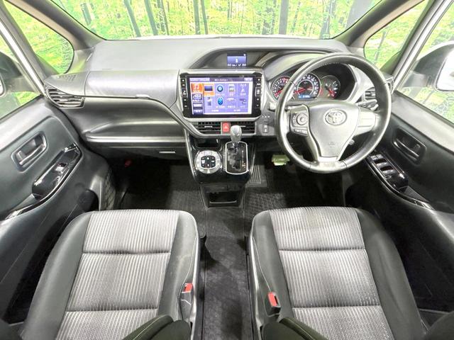 ヴォクシー ＺＳ　後期　禁煙車　寒冷地仕様　ＢＩＧ－Ｘ１１インチナビ　両側電動スライドドア　衝突軽減装置　バックカメラ　クルコン　ＥＴＣ　ＬＥＤヘッド　リアオートエアコン　スマートキー　車線逸脱警報　オートライト（2枚目）