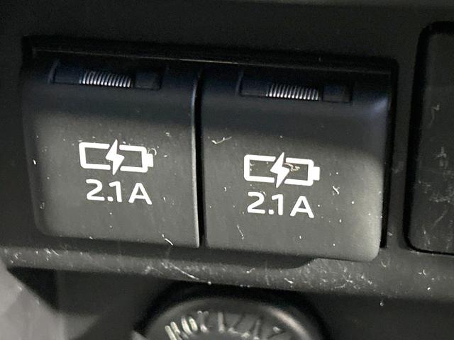 ヴォクシー ＺＳ　後期　禁煙車　寒冷地仕様　ＢＩＧ－Ｘ１１インチナビ　両側電動スライドドア　衝突軽減装置　バックカメラ　クルコン　ＥＴＣ　ＬＥＤヘッド　リアオートエアコン　スマートキー　車線逸脱警報　オートライト（41枚目）