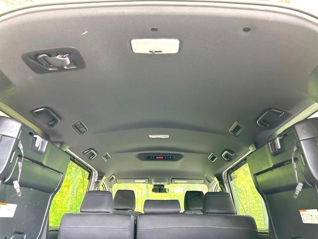 ヴォクシー ＺＳ　後期　禁煙車　寒冷地仕様　ＢＩＧ－Ｘ１１インチナビ　両側電動スライドドア　衝突軽減装置　バックカメラ　クルコン　ＥＴＣ　ＬＥＤヘッド　リアオートエアコン　スマートキー　車線逸脱警報　オートライト（58枚目）