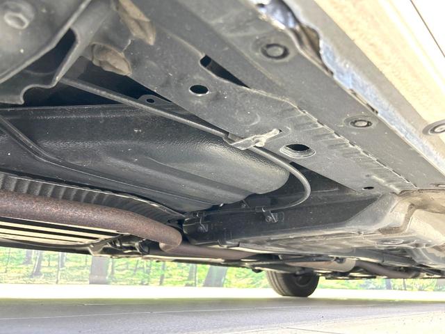 シエンタ Ｘ　禁煙車　衝突軽減装置　電動スライドドア　ＥＴＣ　キーレス　車線逸脱警報　７人乗り　オートマチックハイビーム　横滑防止装置　アイドリングストップ　盗難防止装置　プライバシーガラス　電動格納ミラー（24枚目）