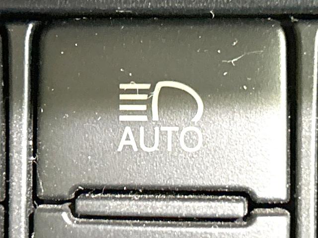 シエンタ Ｘ　禁煙車　衝突軽減装置　電動スライドドア　ＥＴＣ　キーレス　車線逸脱警報　７人乗り　オートマチックハイビーム　横滑防止装置　アイドリングストップ　盗難防止装置　プライバシーガラス　電動格納ミラー（31枚目）