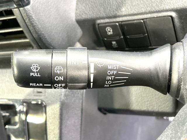 シエンタ Ｘ　禁煙車　衝突軽減装置　電動スライドドア　ＥＴＣ　キーレス　車線逸脱警報　７人乗り　オートマチックハイビーム　横滑防止装置　アイドリングストップ　盗難防止装置　プライバシーガラス　電動格納ミラー（35枚目）