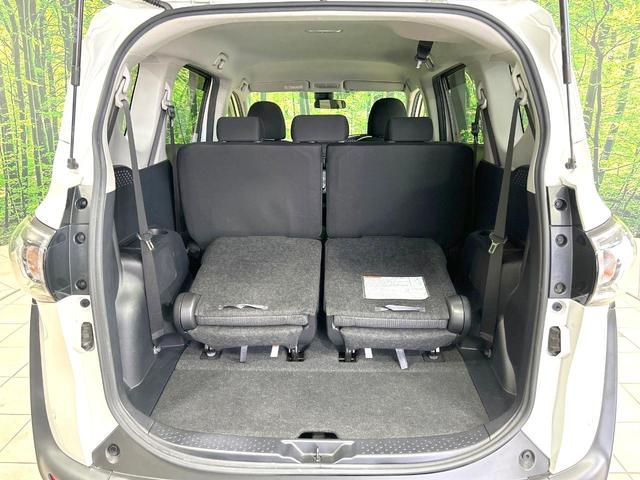 シエンタ Ｘ　禁煙車　衝突軽減装置　電動スライドドア　ＥＴＣ　キーレス　車線逸脱警報　７人乗り　オートマチックハイビーム　横滑防止装置　アイドリングストップ　盗難防止装置　プライバシーガラス　電動格納ミラー（53枚目）