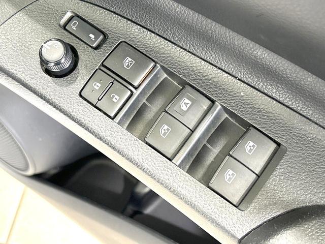 シエンタ Ｘ　禁煙車　衝突軽減装置　電動スライドドア　ＥＴＣ　キーレス　車線逸脱警報　７人乗り　オートマチックハイビーム　横滑防止装置　アイドリングストップ　盗難防止装置　プライバシーガラス　電動格納ミラー（58枚目）