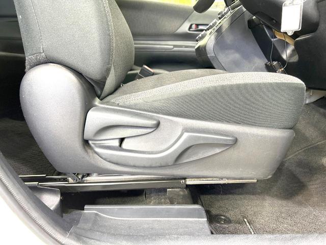 シエンタ Ｘ　禁煙車　衝突軽減装置　電動スライドドア　ＥＴＣ　キーレス　車線逸脱警報　７人乗り　オートマチックハイビーム　横滑防止装置　アイドリングストップ　盗難防止装置　プライバシーガラス　電動格納ミラー（59枚目）