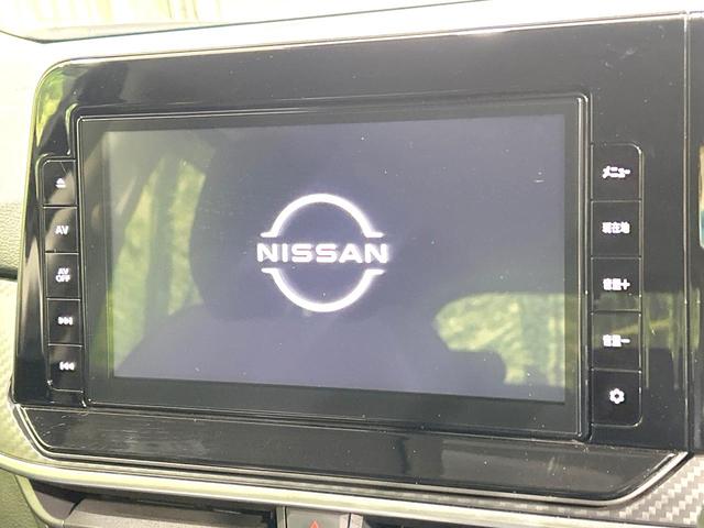 ノート X 禁煙車 純正9型ナビ 衝突軽減装置 バックカメラ スマートキー シートヒーター ステアリングヒーター ETC オートライト オートエアコン オートマチックハイビーム ドラレコ プライバシーガラス(3枚目)