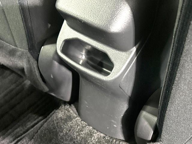 ノート X 禁煙車 純正9型ナビ 衝突軽減装置 バックカメラ スマートキー シートヒーター ステアリングヒーター ETC オートライト オートエアコン オートマチックハイビーム ドラレコ プライバシーガラス(57枚目)