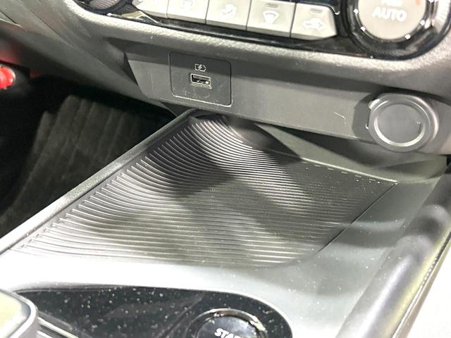 ノート X 禁煙車 純正9型ナビ 衝突軽減装置 バックカメラ スマートキー シートヒーター ステアリングヒーター ETC オートライト オートエアコン オートマチックハイビーム ドラレコ プライバシーガラス(62枚目)