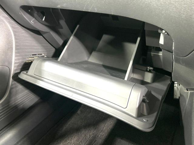 ノート X 禁煙車 純正9型ナビ 衝突軽減装置 バックカメラ スマートキー シートヒーター ステアリングヒーター ETC オートライト オートエアコン オートマチックハイビーム ドラレコ プライバシーガラス(68枚目)