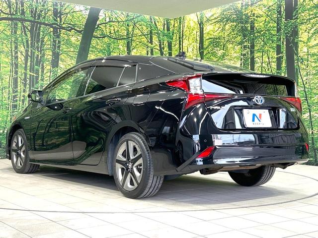 プリウス Ｓツーリングセレクション　後期型　禁煙車　純正９型ナビ　衝突軽減装置　レーダークルーズ　バックカメラ　ＥＴＣ　スマートキー　ＬＥＤヘッド　オートライト　オートエアコン　革巻きステアリング　純正１７インチＡＷ　車線逸脱警報（37枚目）