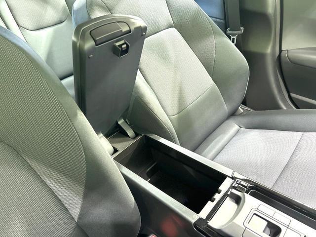 プリウス Ｘ　禁煙車　純正８型ディスプレイオーディオ　バックカメラ　衝突軽減装置　１００Ｖ電源　レーダークルーズ　ドラレコ　コーナーセンサー　スマートキー　ＬＥＤヘッド　ＥＴＣ２．０　オートハイビーム　オートライト（33枚目）