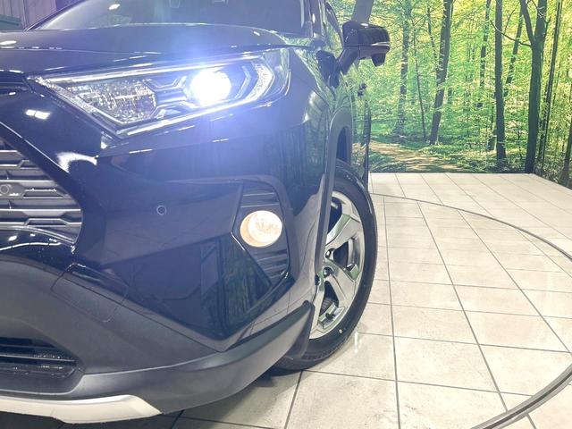 RAV4 ハイブリッドG 4WD 純正9型ナビ バックカメラ 衝突被害軽減システム レーダークルーズ 禁煙車 電動リアゲート 合皮レザーシート パワーシート ドラレコ コーナーセンサー スマートキー LEDヘッド フォグライト(12枚目)
