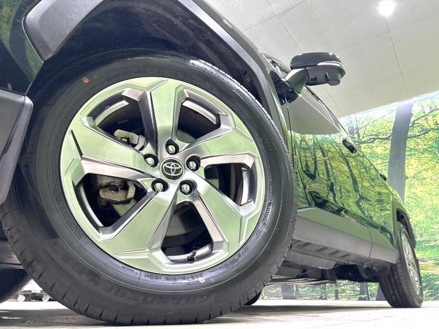 RAV4 ハイブリッドG 4WD 純正9型ナビ バックカメラ 衝突被害軽減システム レーダークルーズ 禁煙車 電動リアゲート 合皮レザーシート パワーシート ドラレコ コーナーセンサー スマートキー LEDヘッド フォグライト(13枚目)